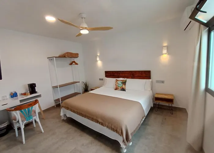 Hostal Aires Del Mar